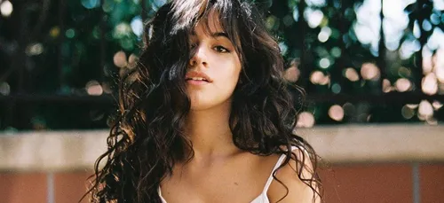Camila Cabello tease l'arrivée d'un mystérieux projet