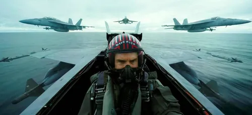 Top Gun : Maverick, un making off montre le tournage en avion de...
