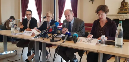 Covid-19 Les fermetures d'écoles, collèges, lycées et autres...