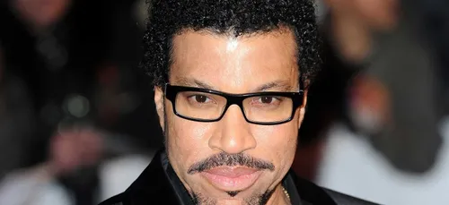 Lionel Richie envisage de resortir "We Are The World"