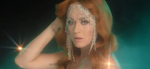 Katy Perry : sa déclaration d'amour dans "Champagne Problems"