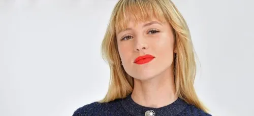 Un disque d'or d'Angèle vendu 400 000 euros aux enchères