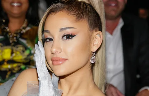 Ariana Grande annonce "Positions"