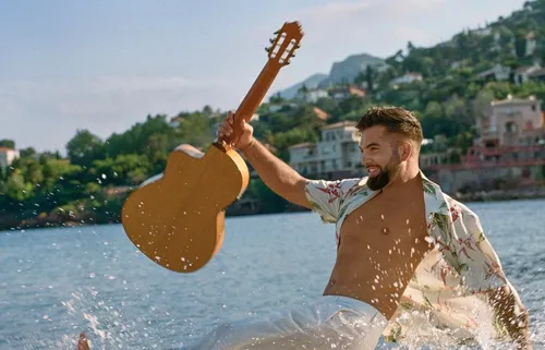 Kendji Girac : un clip intriguant pour "Evidemment"