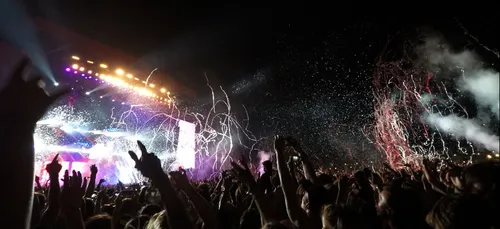 Clubs/festivals : le Sénat planche pour une réouverture