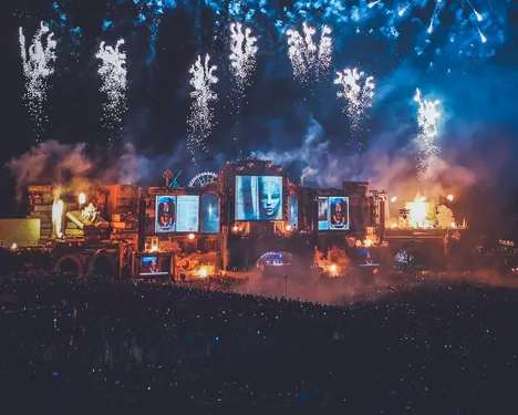 Le gouvernement belge vole au secours de Tomorrowland