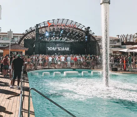 Actu Covid : l'Espagne confiante pour un passeport vaccinal en juin