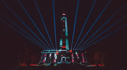 Michael Canitrot propose "Monumental Tour" #2