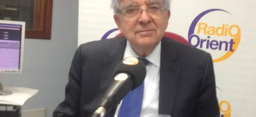 Jean-Pierre ChevÃ¨nement, l'invitÃ© politique de Pluriel