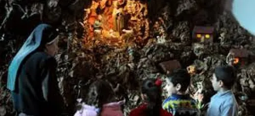 En Syrie, un NoÃ«l de fortune au milieu des ruines de Homs 