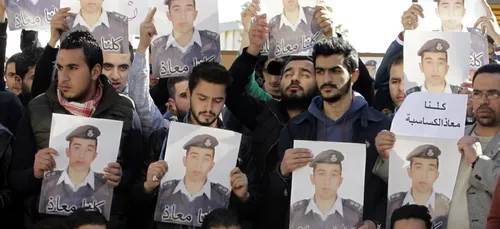 L'exÃ©cution du pilote renforce l'appui des Jordaniens Ã  la lutte...