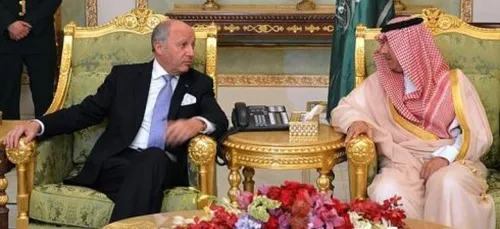Laurent Fabius Ã  Ryad pour exprimer le soutien politique de Paris