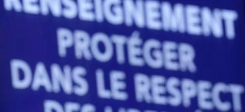 Loi renseignement: Hollande saisit le Conseil constitutionnel, 106...