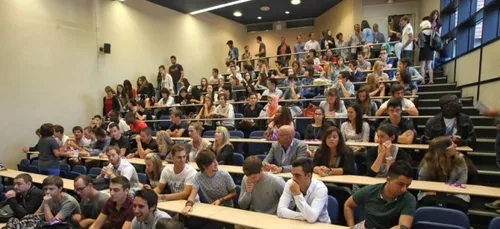 La rentrÃ©e universitaire toujours plus chÃ¨re pour les Ã©tudiants