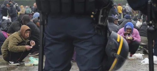 Attentats et crise migratoire font reculer les droits de l'Homme en...