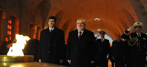 Le ministre algÃ©rien des anciens combattants en France, une...