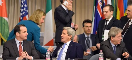 La coalition anti-jihadistes promet d'intensifier sa campagne