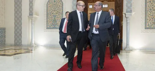 Le ministre des AE franÃ§ais Jean-Yves Le Drian en visite Ã  Alger
