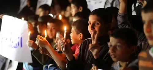 Palestine : L'Egypte entame la distribution de carburant aux...