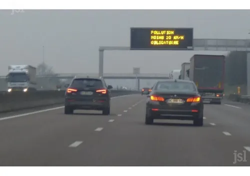 Pollution : aujourd'hui, vous devrez réduire votre vitesse de 20km/h