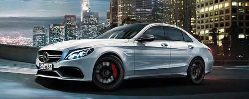 Les truands appellent la fourrière pour récupérer une Mercedes volée