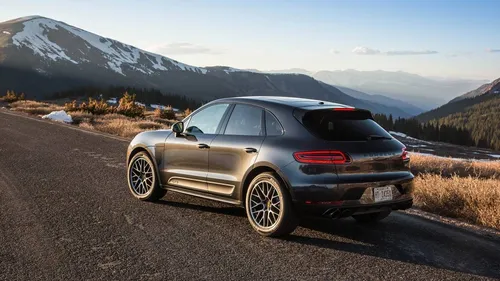 Elle se fait doubler par sa Porsche volée la veille...