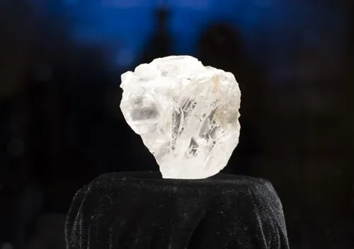 Le plus gros diamant brut du monde vendu pour 53 millions de dollars