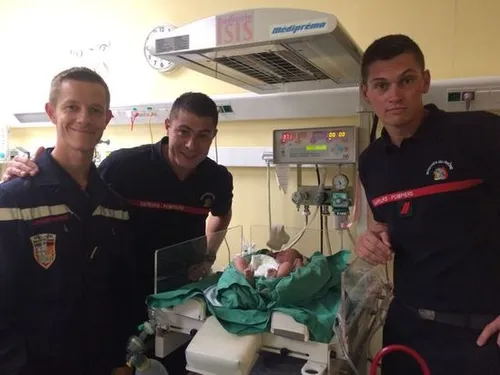 Arles : elle accouche dans le camion des pompiers !