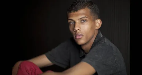 Malade, Stromae met sa carrière entre parenthèses