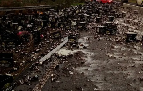 Une autoroute allemande bloquée par... 30 000 bouteilles de bière