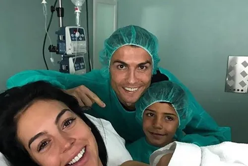 Cristiano Ronaldo papa pour la 4e fois !