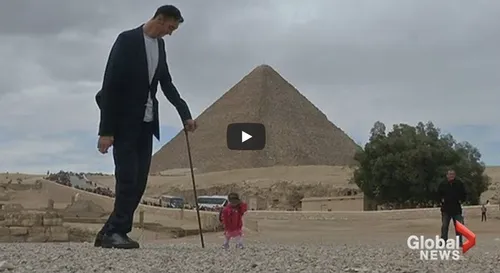 Quand l'homme le plus grand du monde rencontre la femme la plus...