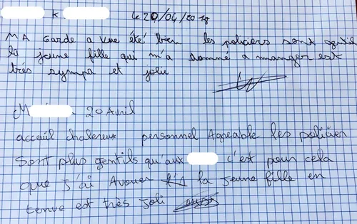 Ils laissent des mots de remerciements aux policiers pour leur...