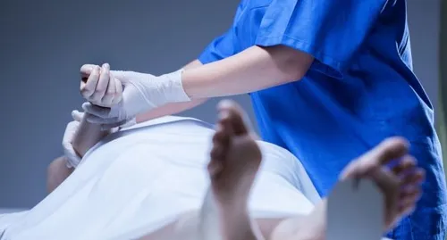 Déclarée morte, elle est retrouvée vivante dans un frigo de la morgue