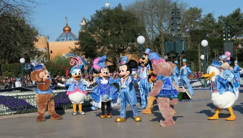 Disneyland Paris cherche comédiens et danseurs pour sa parade