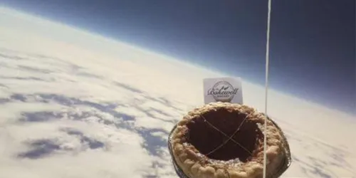 Un pudding envoyé dans l'espace est retombé sur Terre