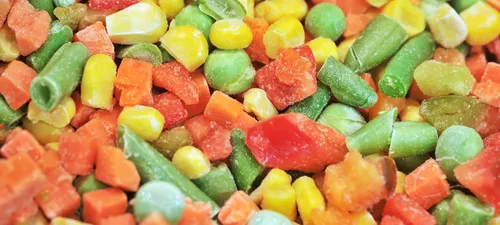 Légumes contaminés à la Listéria : rappels chez Auchan, Carrefour,...