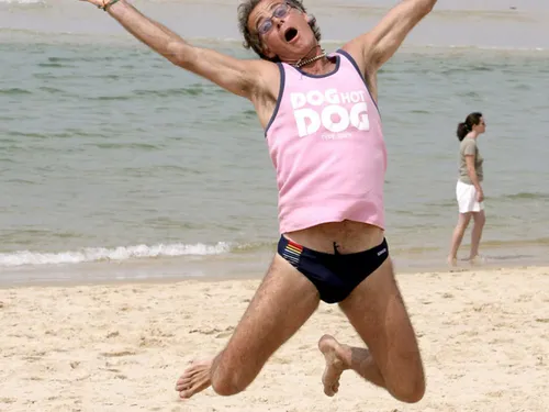 Franck Dubosc débarque en Patrick Chirac au mariage du réalisateur...