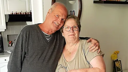 Il retrouve sa sœur 59 ans après leur séparation