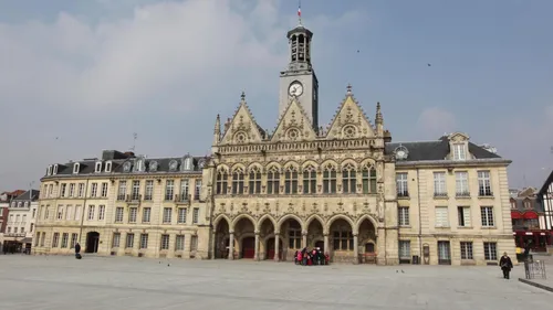 Un homme de 79 ans vivait avec le cadavre de son père depuis plus...