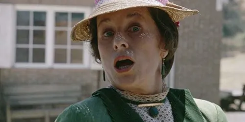 Katherine MacGregor, la Harriet Oleson de "La Petite Maison dans la...