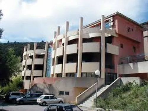 Un maire monte en courant à Paris pour sauver son hôpital !