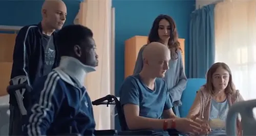 Les Bracelets rouges : il y aura bien une saison 3 !