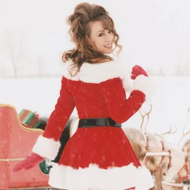 "All I Want for Christmas Is You" de Mariah Carey devient numéro un...