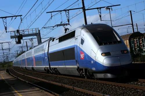 La SNCF va mettre en vente jeudi "5 millions de billets à moins de...