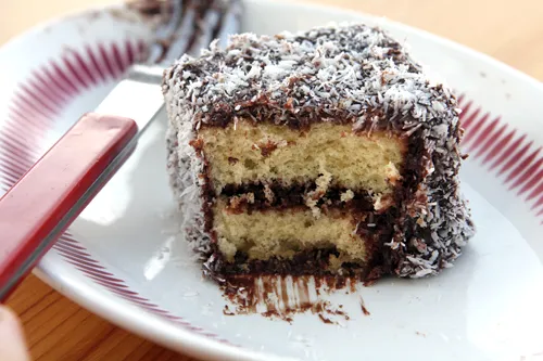Une femme décède dans un concours du plus gros mangeur de gâteaux