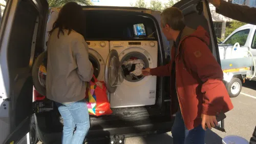 Marseille : Emmaüs lance une Lavomobile
