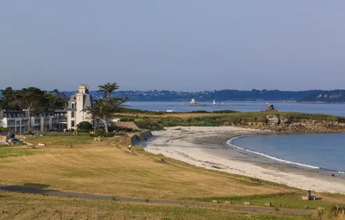 Un couple de Parisiens sommé de quitter une location saisonnière en...