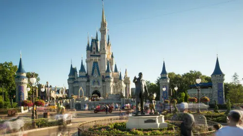Confinement : un Américain faisait du camping sur une île de Disney...