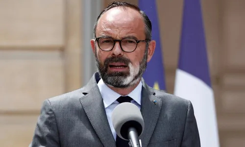Edouard Philippe : "Les restaurants et bars rouvriront bien le 2 juin"